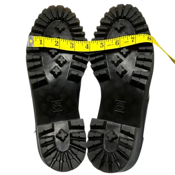 Dr. Martens Leona Low Platform Derby Shoes - Black Vintage Smooth Leather Size 9